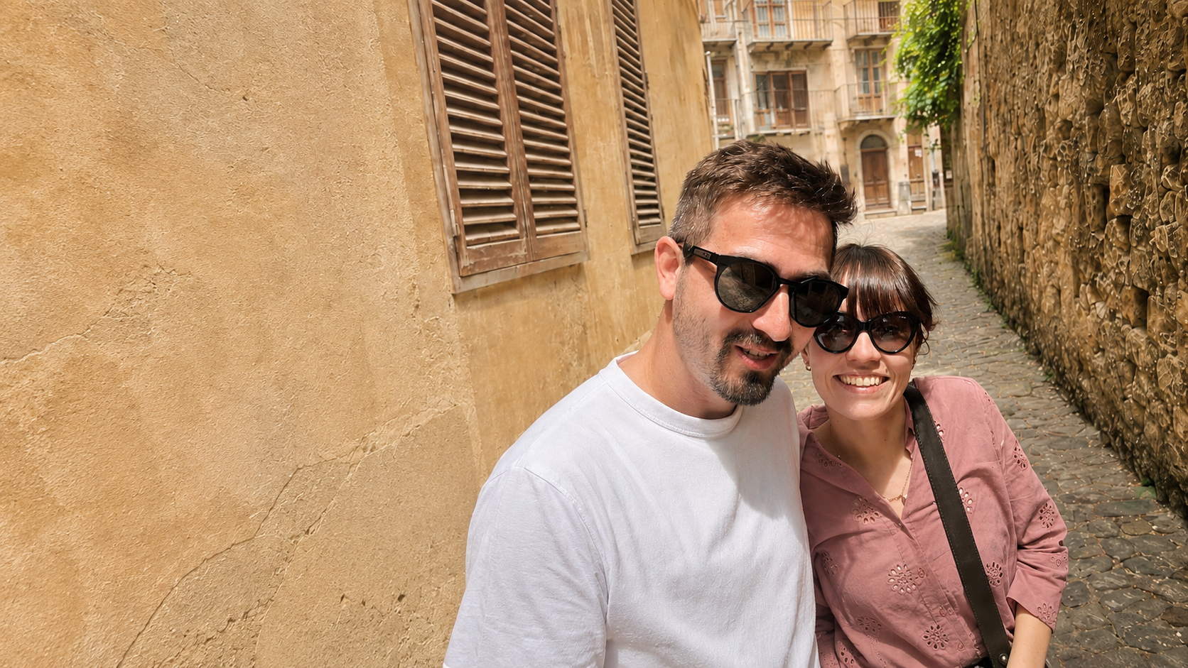 Martin a Michaela v uličce italského městečka